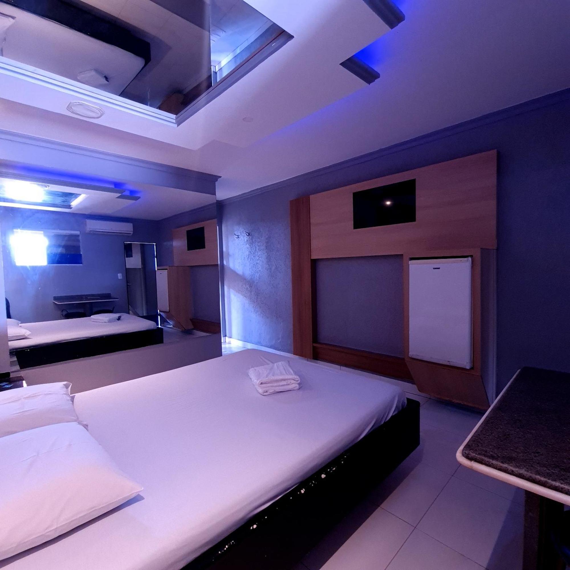 Gran Motel Gyn Гоянія Екстер'єр фото